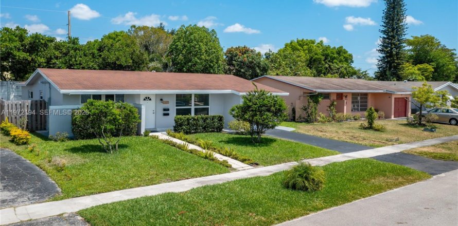 Villa ou maison à Sunrise, Floride 3 chambres, 122.35 m2 № 2033757