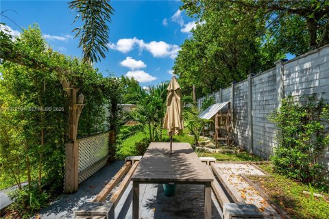 Villa ou maison à louer à Sunrise, Floride: 3 chambres, 122.35 m2 № 2033757 - photo 29