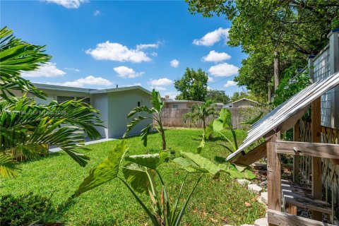 Villa ou maison à louer à Sunrise, Floride: 3 chambres, 122.35 m2 № 2033757 - photo 28
