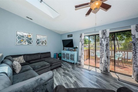 Condo in Pinellas Park, Florida, 3 bedrooms  № 1634553 - photo 8