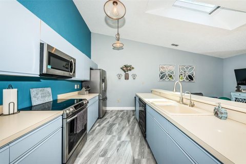 Condo in Pinellas Park, Florida, 3 bedrooms  № 1634553 - photo 16