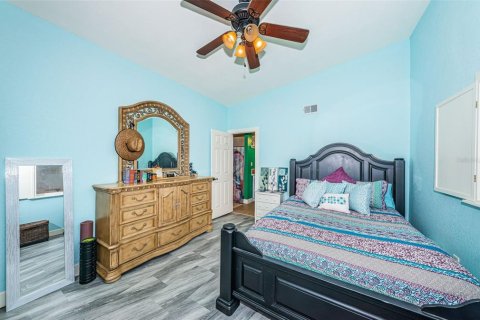 Condo in Pinellas Park, Florida, 3 bedrooms  № 1634553 - photo 23