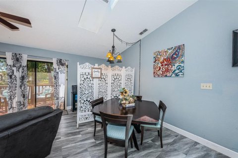 Condo in Pinellas Park, Florida, 3 bedrooms  № 1634553 - photo 13