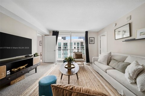 Condominio en venta en Miami, Florida, 2 dormitorios, 95.69 m2 № 1700536 - foto 6