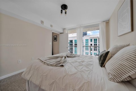 Condominio en venta en Miami, Florida, 2 dormitorios, 95.69 m2 № 1700536 - foto 22