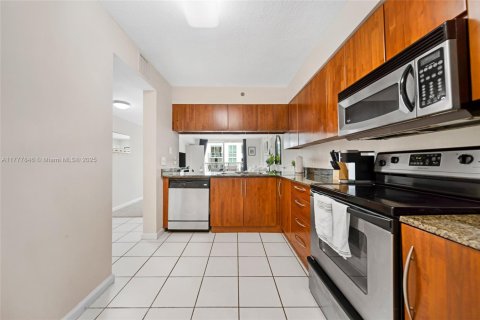 Condominio en venta en Miami, Florida, 2 dormitorios, 95.69 m2 № 1700536 - foto 15