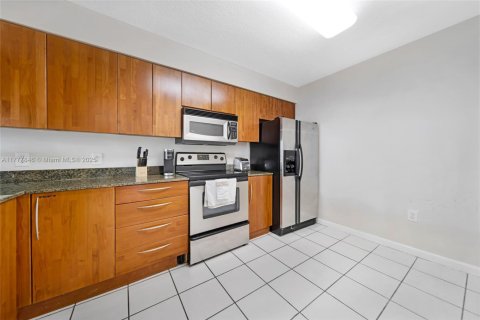 Condominio en venta en Miami, Florida, 2 dormitorios, 95.69 m2 № 1700536 - foto 16