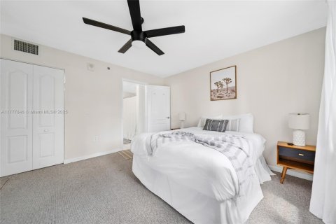 Condominio en venta en Miami, Florida, 2 dormitorios, 95.69 m2 № 1700536 - foto 28