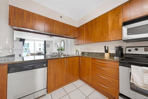 Condominio en venta en Miami, Florida, 2 dormitorios, 95.69 m2 № 1700536 - foto 14