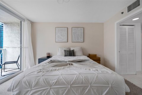 Condominio en venta en Miami, Florida, 2 dormitorios, 95.69 m2 № 1700536 - foto 20
