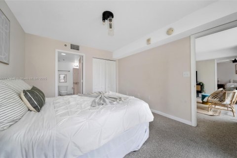Condominio en venta en Miami, Florida, 2 dormitorios, 95.69 m2 № 1700536 - foto 19