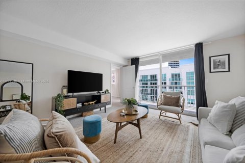 Condominio en venta en Miami, Florida, 2 dormitorios, 95.69 m2 № 1700536 - foto 7