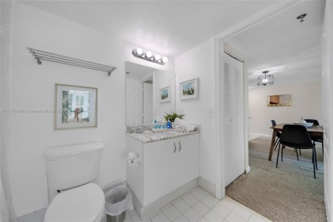 Condominio en venta en Miami, Florida, 2 dormitorios, 95.69 m2 № 1700536 - foto 29