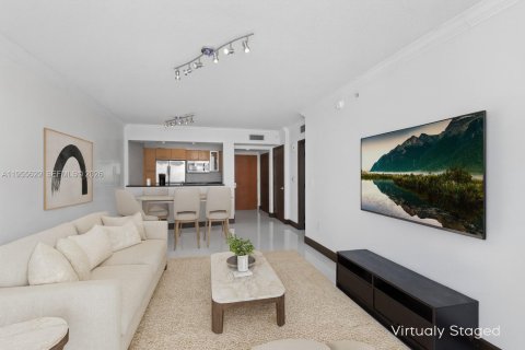 Condominio en venta en Miami, Florida, 1 dormitorio, 72 m2 № 2009557 - foto 4
