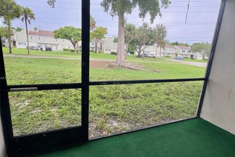 Copropriété à louer à Tamarac, Floride: 1 chambre, 69.68 m2 № 1818762 - photo 10