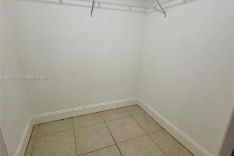 Copropriété à louer à Tamarac, Floride: 1 chambre, 69.68 m2 № 1818762 - photo 9