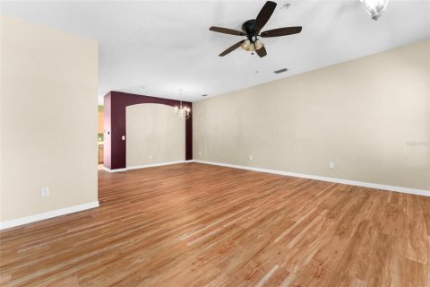 Townhouse in Winter Garden, Florida 2 bedrooms, 123.75 sq.m. № 1525945 - photo 7