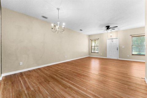 Townhouse in Winter Garden, Florida 2 bedrooms, 123.75 sq.m. № 1525945 - photo 3