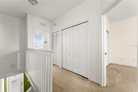 Townhouse in Winter Garden, Florida 2 bedrooms, 123.75 sq.m. № 1525945 - photo 14