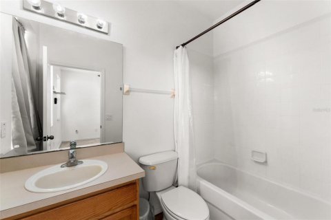 Townhouse in Winter Garden, Florida 2 bedrooms, 123.75 sq.m. № 1525945 - photo 19