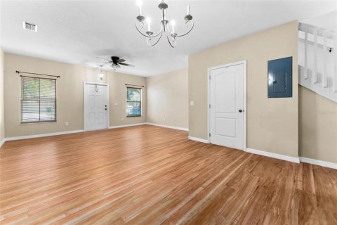 Townhouse in Winter Garden, Florida 2 bedrooms, 123.75 sq.m. № 1525945 - photo 4