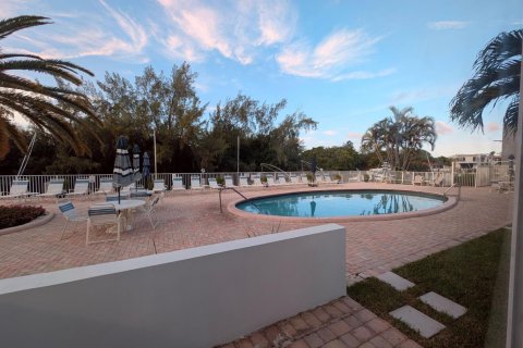 Condo in Pompano Beach, Florida, 2 bedrooms  № 2250998