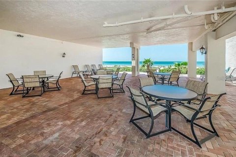 Condominio en alquiler en Belleair Beach, Florida, 2 dormitorios, 137.96 m2 № 1521356 - foto 2
