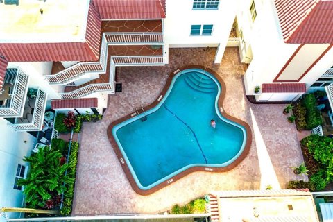 Condominio en alquiler en Belleair Beach, Florida, 2 dormitorios, 137.96 m2 № 1521356 - foto 4