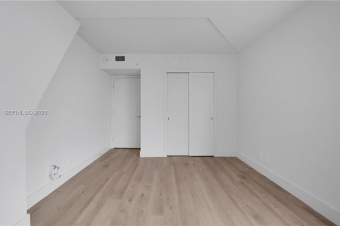 Снять в аренду квартиру в Майами, Флорида 2 спальни, 129.88м2, № 2067001 - фото 25