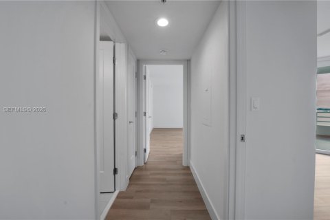 Снять в аренду квартиру в Майами, Флорида 2 спальни, 129.88м2, № 2067001 - фото 22