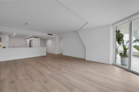 Снять в аренду квартиру в Майами, Флорида 2 спальни, 129.88м2, № 2067001 - фото 15