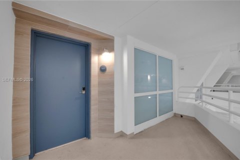 Снять в аренду квартиру в Майами, Флорида 2 спальни, 129.88м2, № 2067001 - фото 6