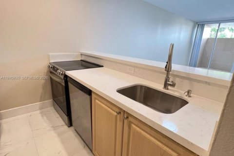 Copropriété à louer à Miami, Floride: 2 chambres, 86.4 m2 № 2002167 - photo 7