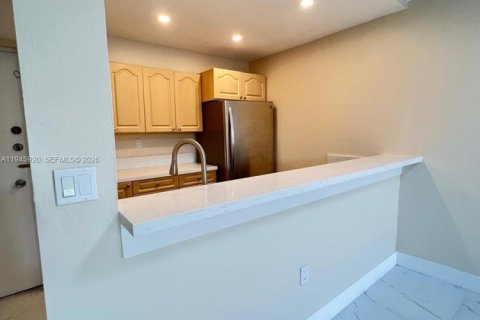 Copropriété à louer à Miami, Floride: 2 chambres, 86.4 m2 № 2002167 - photo 9