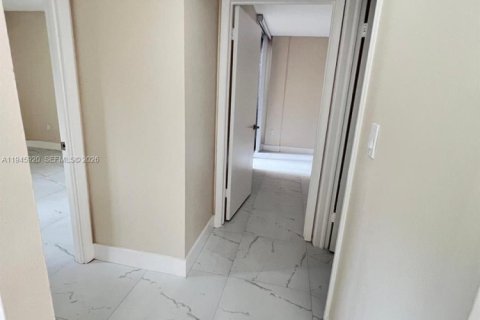 Copropriété à louer à Miami, Floride: 2 chambres, 86.4 m2 № 2002167 - photo 23