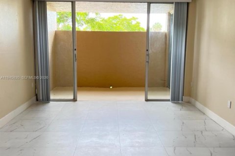 Copropriété à louer à Miami, Floride: 2 chambres, 86.4 m2 № 2002167 - photo 4