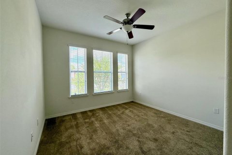 House in Davenport, Florida 4 bedrooms, 205.69 sq.m. № 1719567 - photo 9
