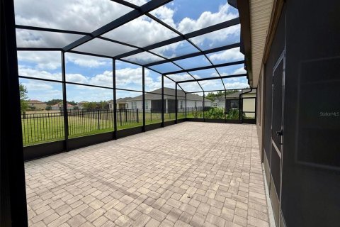 House in Davenport, Florida 4 bedrooms, 205.69 sq.m. № 1719567 - photo 4