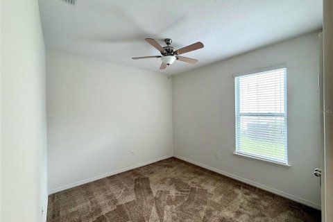 House in Davenport, Florida 4 bedrooms, 205.69 sq.m. № 1719567 - photo 12