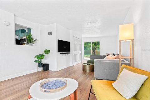 Casa en venta en Tampa, Florida, 3 dormitorios, 119.1 m2 № 1740509 - foto 10