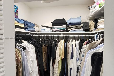 Купить таунхаус в Пемброк-Пайнс, Флорида 2 спальни, 101.08м2, № 2008121 - фото 19