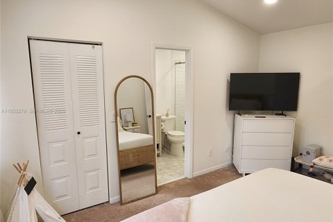 Купить таунхаус в Пемброк-Пайнс, Флорида 2 спальни, 101.08м2, № 2008121 - фото 16