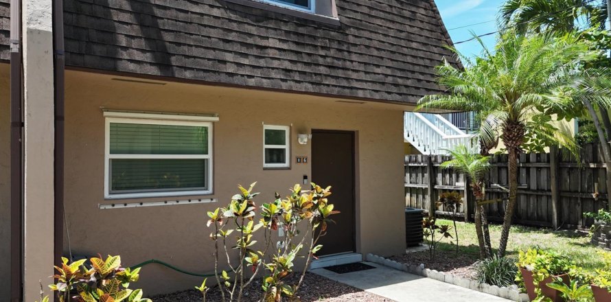 Touwnhouse à Hollywood, Floride 2 chambres, 126.53 m2 № 2087060