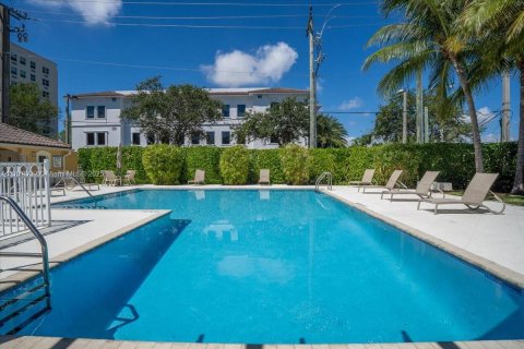 Adosado en venta en Aventura, Florida, 2 dormitorios, 162.11 m2 № 1923302 - foto 26