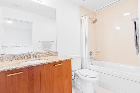 Adosado en venta en Aventura, Florida, 2 dormitorios, 162.11 m2 № 1923302 - foto 23