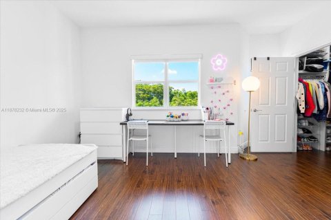 Adosado en venta en Aventura, Florida, 2 dormitorios, 162.11 m2 № 1923302 - foto 22