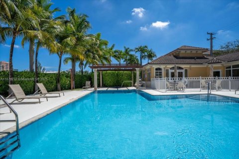 Adosado en venta en Aventura, Florida, 2 dormitorios, 162.11 m2 № 1923302 - foto 24