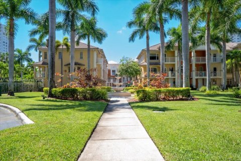 Adosado en venta en Aventura, Florida, 2 dormitorios, 162.11 m2 № 1923302 - foto 29