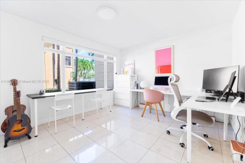 Adosado en venta en Aventura, Florida, 2 dormitorios, 162.11 m2 № 1923302 - foto 5