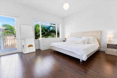 Adosado en venta en Aventura, Florida, 2 dormitorios, 162.11 m2 № 1923302 - foto 15